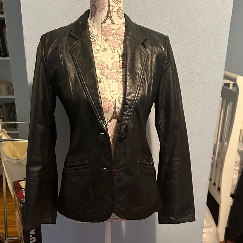 Women's Vintage Black Leather Blazer